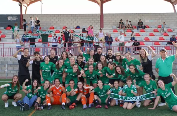 El CF Pozuelo Femenino asciende a 2ª RFEF tras una dominante victoria en Mislata