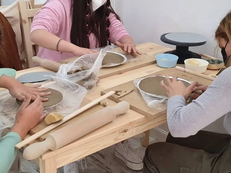 Clases de cerámica en Jardín de Loza
