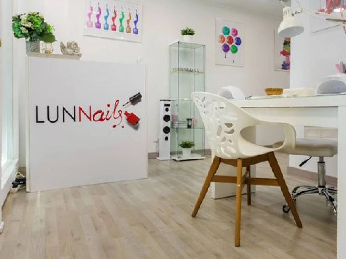 LUNNAILS