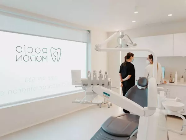 ROCIO MORÓN CLÍNICA DENTAL
