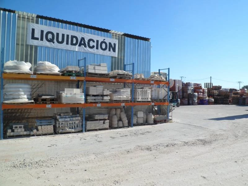 Outlet de la construccion