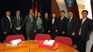 La alcaldesa de Pozuelo de Alarcón recibe a una delegación china de Xicheng
