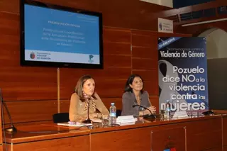 Adrados presenta el primer Protocolo municipal de coordinación de profesionales  en materia de violencia de género