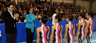 La alcaldesa asiste a la Gala de Navidad de Gimnasia Rítmica en el Valle de las Cañas