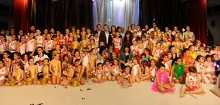 La alcaldesa de #Pozuelo asiste a la Gala de Navidad de Gimnasia Artística en el Polideportivo El Pradillo