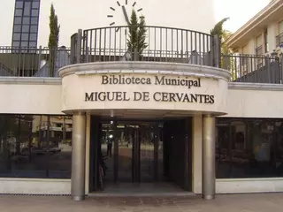 El Ayuntamiento pondrá en marcha un nuevo proyecto de formación en las bibliotecas municipales