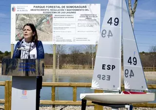 La alcaldesa inaugura las lagunas del Parque Forestal de Somosaguas