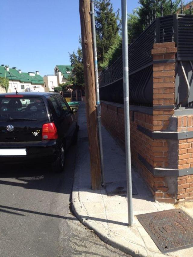 El Grupo Municipal Socialista pide la eliminación de las barreras arquitectónicas del centro de Pozuelo