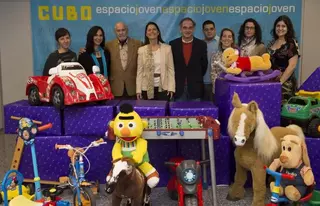 El Ayuntamiento reúne cuatro camiones de juguetes para niños de Pozuelo, Perú y República Dominicana
