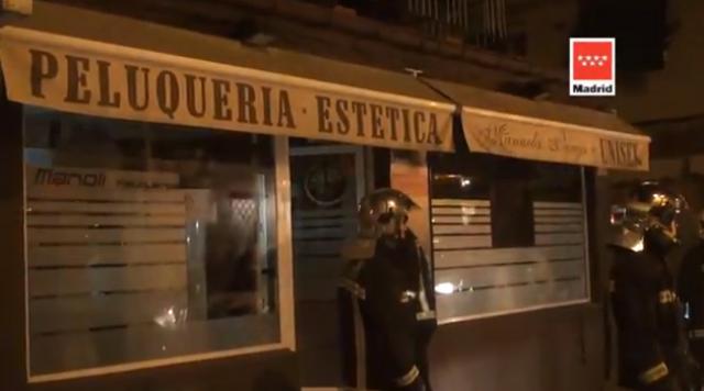 Se derrumba la cubierta de una peluquería en Pozuelo