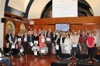 Cerca de un centenar de mayores de Pozuelo se “gradúan” en nuevas tecnologías