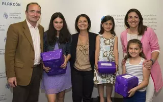 El Ayuntamiento de Pozuelo entrega los premios del concurso de “Cuentos Comenzados”