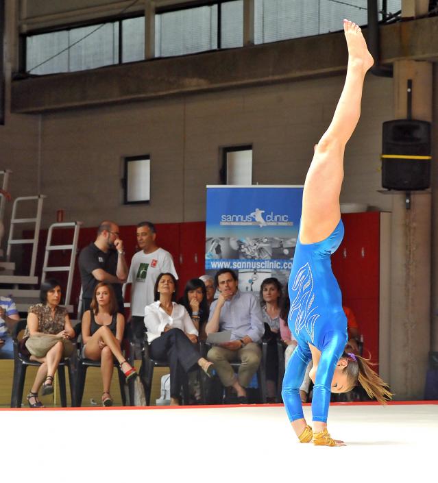 El polideportivo municipal El Pradillo acoge la celebración del VIII Trofeo Internacional Pozuelo de Gimnasia Artística