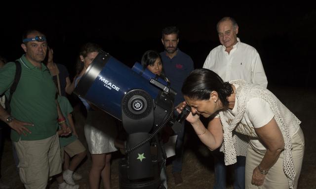 Alta participación en la velada astronómica celebrada en el Parque Forestal de Somosaguas