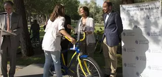 El Ayuntamiento de Pozuelo entrega 15 bicicletas a jóvenes sin recursos del municipio