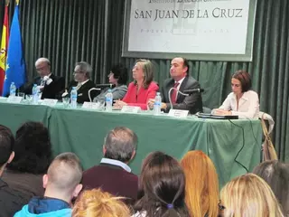 Alumnos y profesores del IES San Juan de la Cruz del municipio celebran la apertura oficial del curso académico