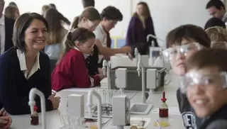 El Ayuntamiento fomenta el conocimiento científico entre los escolares a través del proyecto “Experimentum”