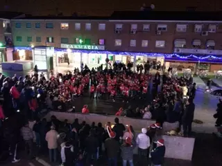 Más de 200 personas participan en el “Flashmob” de Navidad organizado por el Ayuntamiento