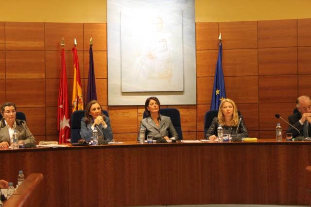 Pozuelo fomentará la lectura, el aprendizaje de idiomas y la competencia científica entre los escolares del municipio
