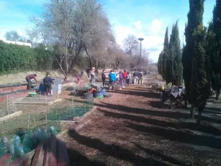 El Aula de Educación Ambiental amplía a dos domingos los días para participar en los “Huertos en Familia”