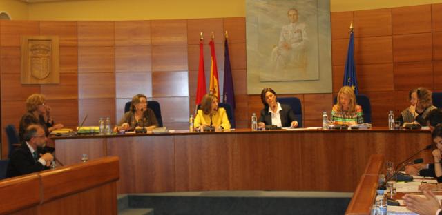 El Ayuntamiento de Pozuelo colocará la escultura de una lavandera en la Fuente de La Poza