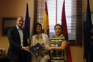 El Ayuntamiento y la Asociación Cruz Roja Juventud colaboran para desarrollar actividades dirigidas a la infancia y a los jóvenes