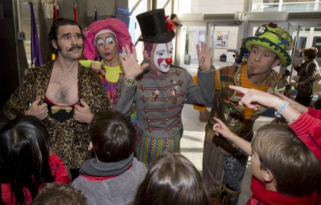 El Ayuntamiento de Pozuelo presenta su programación navideña con el circo y la magia como protagonistas