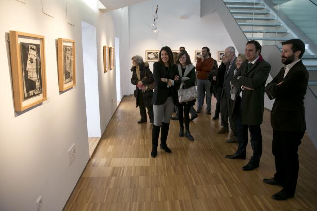 El Centro Cultural Padre Vallet acoge una exposición de litografías de Pablo Picasso y André Villers