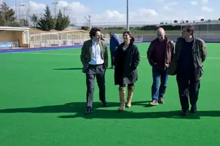 Prácticamente finalizada la sustitución del césped artificial en el campo de hockey de la Ciudad Deportiva Valle de las Cañas