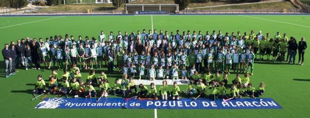 El campo de hockey de la Ciudad Deportiva Valle de las Cañas estrena nuevo césped artificial