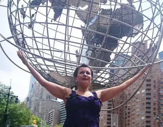 Broadway acoge la obra de la dramaturga pozuelera Valle Hidalgo