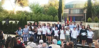 Los alumnos de Bachillerato y Secundaria de Pozuelo reciben sus premios “Gerardo Diego”