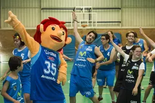 La Escuela Municipal de Baloncesto para personas con discapacidad celebra su fin de curso