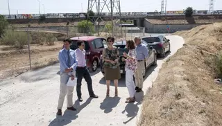 El Ayuntamiento mejora el acceso a la urbanización La Cabaña en respuesta a una demanda vecinal