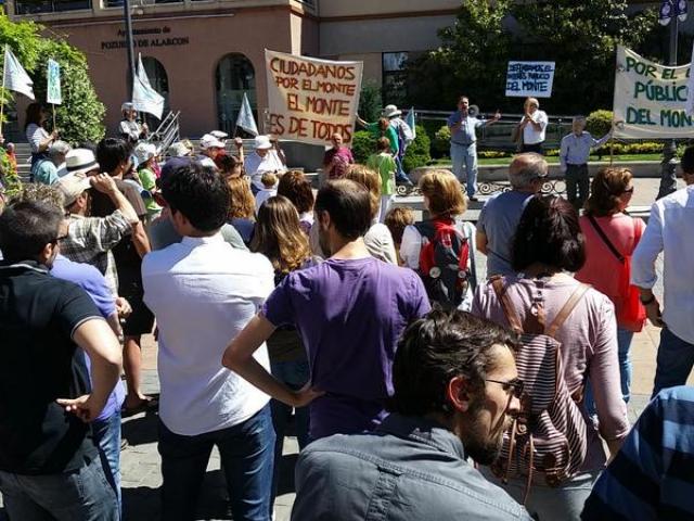 Somos Pozuelo estrecha relaciones con la Asociación en Defensa del Monte de Pozuelo para proteger los terrenos verdes