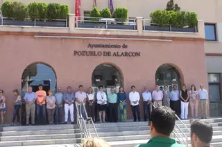 ﻿Pozuelo guarda un minuto de silencio por la última víctima de violencia de género en Madrid