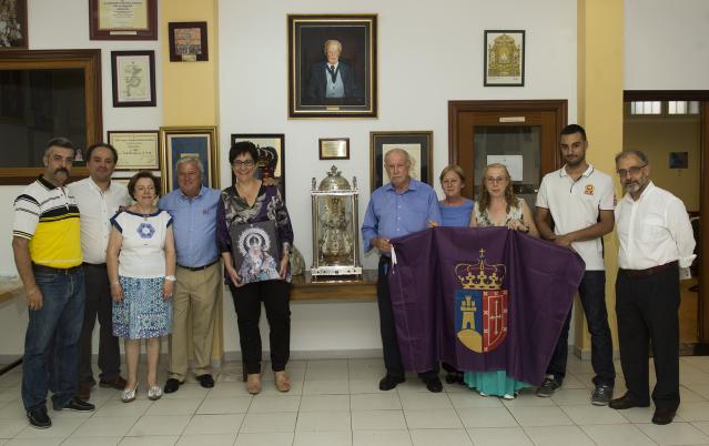 La alcaldesa visita la sede de la Congregación de Nuestra Señora de la Consolación