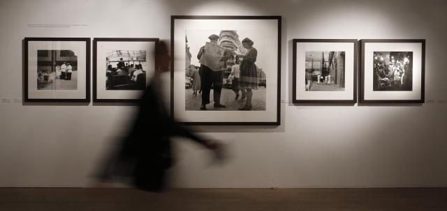 Pozuelo exhibe la arrolladora fuerza documental del fotógrafo Francesc Català-Roca