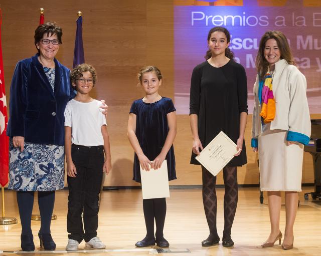 Pérez Quislant entrega los Premios a la Excelencia de la Escuela Municipal de Música y Danza