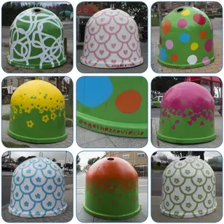 Pozuelo ya luce 14 contenedores de vidrio diseñados por Agatha Ruiz de la Prada tras reciclar 140 toneladas en un mes