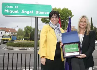 Pozuelo de Alarcón rinde homenaje a Miguel Ángel Blanco dedicándole una plaza en el centro del municipio