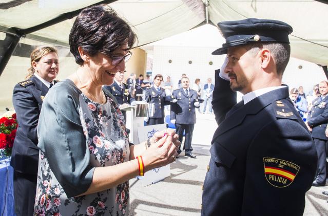 La alcaldesa destaca la entrega y profesionalidad de la Policía Nacional de Pozuelo de Alarcón en el día de su patrón
