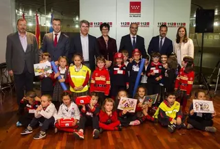 Pérez Quislant, Garrido y Van Grieken visitan un taller escolar sobre prevención que ofrece este curso el 112
