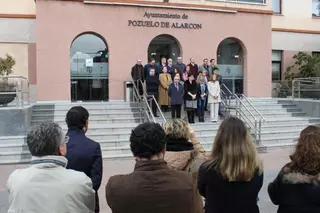 Pozuelo de Alarcón guarda un minuto de silencio por la última víctima de violencia de género
