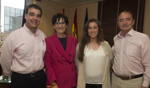 La alcaldesa recibe a la pozuelera y jugadora de padel Marta Ortega, campeona de la WPT de Santander