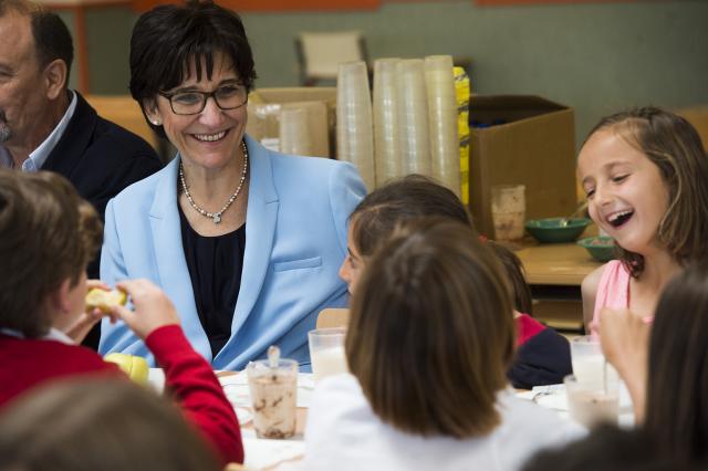Cerca de 500 escolares de diez colegios de Pozuelo de Alarcón aprenden la importancia de tomar un desayuno saludable
