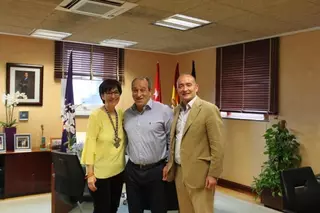 La alcaldesa felicita al yudoca Rafael Prado que se acaba de proclamar subcampeón de Europa de Judo
