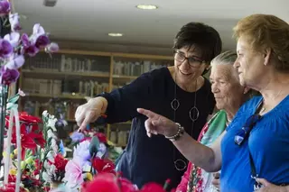 Los alumnos de los talleres de artes plásticas y decorativas exponen sus trabajos en el Centro Municipal de Mayores Padre Vallet
