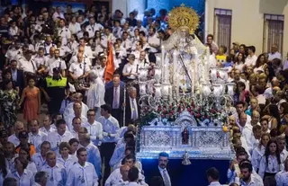 Pozuelo de Alarcón rindió homenaje a su Patrona y Alcaldesa Honoraria con una Solemne Procesión