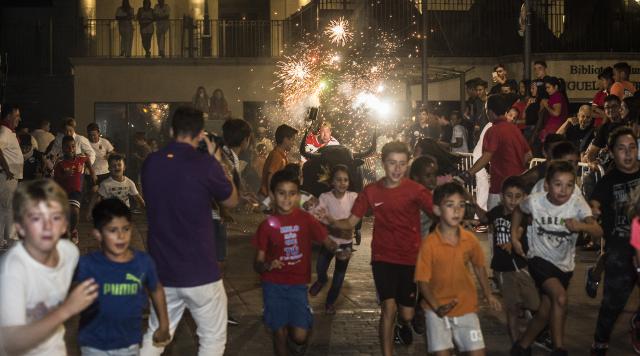 Pozuelo de Alarcón despidió sus fiestas patronales con música, toros y la ofrenda de velas a la Virgen